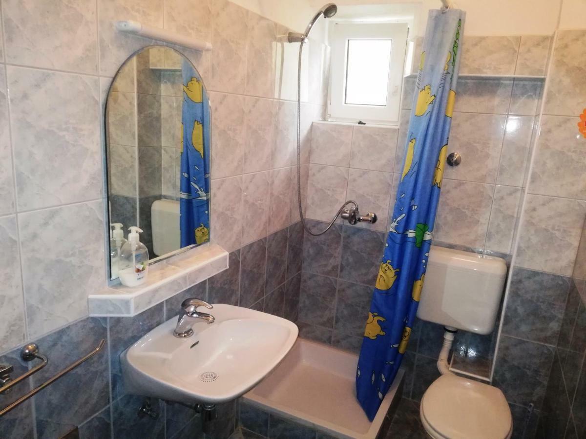 Apartment Jelas Živogošće 外观 照片